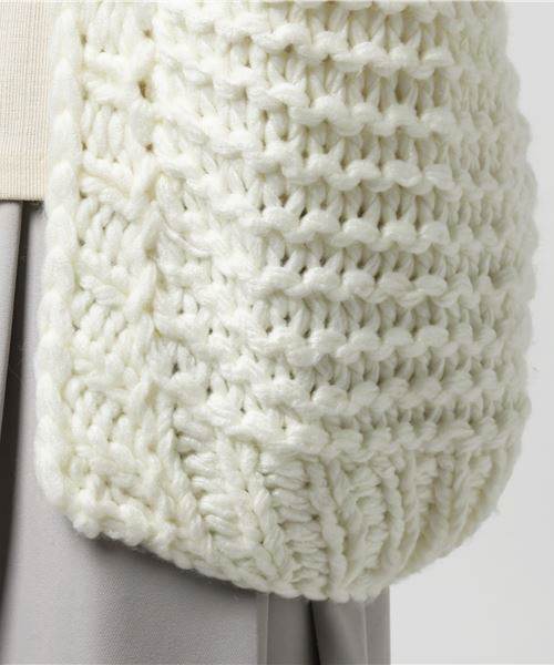 ottilie（オティーリエ）の「（ＷＥＢ限定）ハンドメイドローゲージニットカーディガン（カーディガン/ボレロ・レディース・オフホワイト/キャメル・FREE）」の7枚目の写真