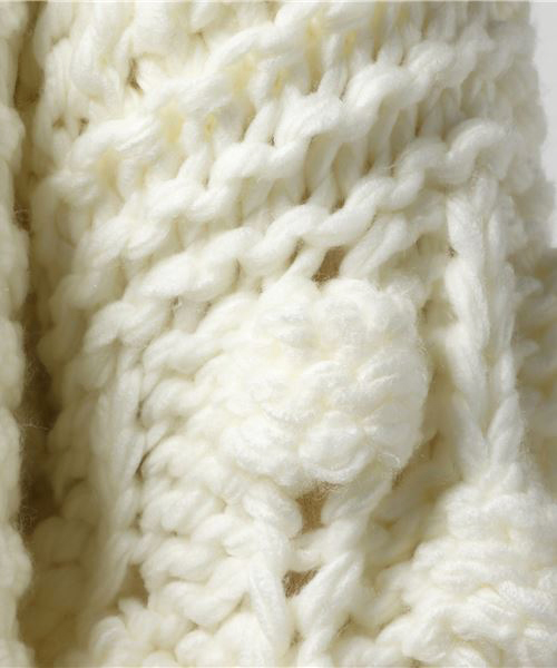 ottilie（オティーリエ）の「（ＷＥＢ限定）ハンドメイドローゲージニットカーディガン（カーディガン/ボレロ・レディース・オフホワイト/キャメル・FREE）」の8枚目の写真