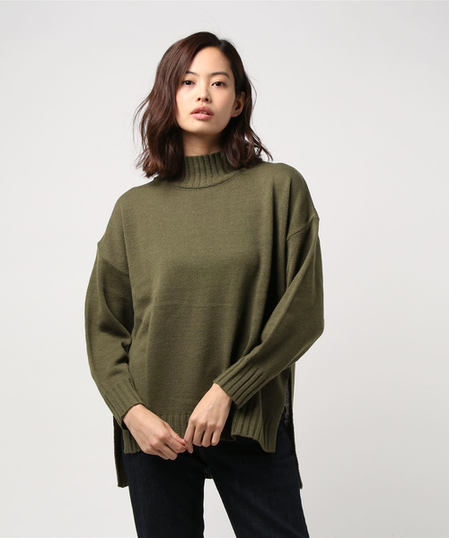 earth music&ecology（アースミュージックアンドエコロジー）の「・ハイネックワイドリブニットチュニック（ニット/セーター・レディース・チャコールグレー/ピンクベージュ/アイボリー/ブラック/オリーブ・FREE）」の4枚目の写真