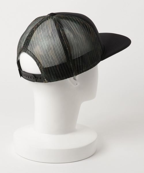 RVCA（ルーカ）の「RVCA メンズ RVCA FOAMY TRUCKER キャップ（キャップ・メンズ・ブラック/レッド/ブルー・FREE）」の4枚目の写真