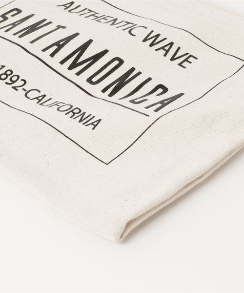 VENCEEXCHANGE(ヴァンスエクスチェンジ)の「キャンパスプリントショルダー(ショルダーバッグ・レディース・オフホワイト/ブラック/ブルー・FREE)」の4枚目の写真