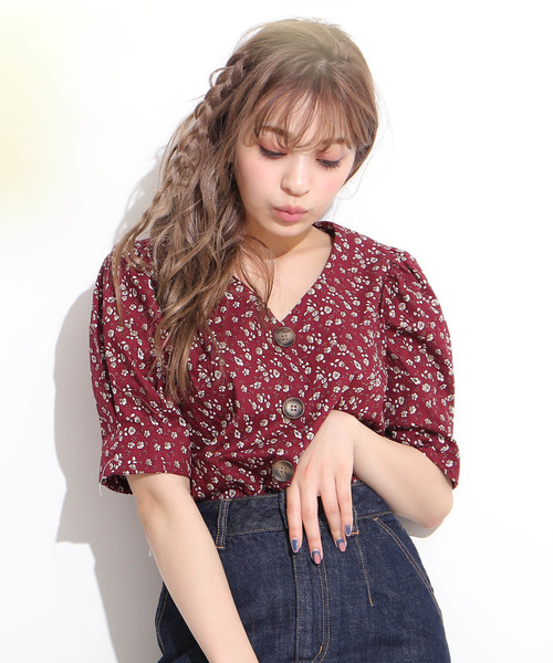 FREE'S MART（フリーズマート）の「ビッグボタンパフスリーブブラウス（シャツ/ブラウス・レディース・ベージュ/ワイン/ダークネイビー/グリーン・FREE）」の6枚目の写真