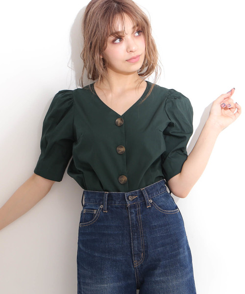 FREE'S MART（フリーズマート）の「ビッグボタンパフスリーブブラウス（シャツ/ブラウス・レディース・ベージュ/ワイン/ダークネイビー/グリーン・FREE）」の13枚目の写真