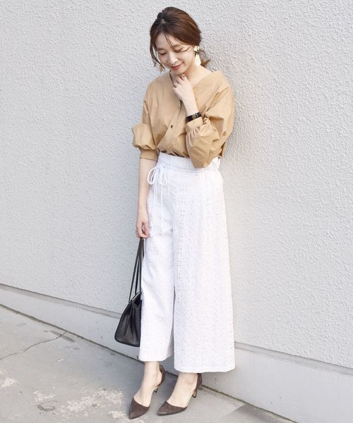 SHIPS（シップス）の「Vネックボタンシャツブラウス◇（シャツ/ブラウス・レディース・ホワイト/ライトブルー/カーキ・ONE SIZE）」の19枚目の写真