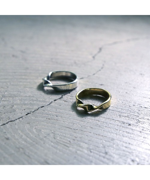 YArKA（ヤーカ）の「【YArKA/ヤーカ】silver925 1twist 4mm ring[1-2-1]/ひねり4mmリング シルバー925（リング・メンズ・シルバー/ゴールド・#13/#9/#11）」の9枚目の写真