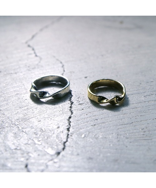 YArKA（ヤーカ）の「【YArKA/ヤーカ】silver925 1twist 4mm ring[1-2-1]/ひねり4mmリング シルバー925（リング・メンズ・シルバー/ゴールド・#13/#9/#11）」の10枚目の写真