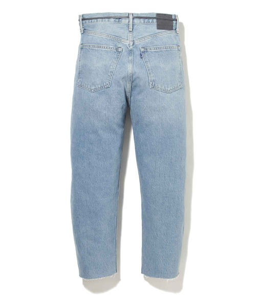 Levi's(リーバイス)の「LEVI'S(R) MADE & CRAFTED(R) バレルジーンズ LMC PALM BLUES(デニムパンツ・レディース・インディゴブルー・23inch/25inch/28inch/24inch/27inch/26inch/30inch/29inch)」の2枚目の写真