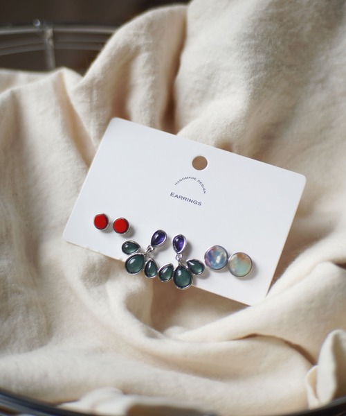 Port（ポート）の「ニュアンスストーン/パール セットピアス（ピアス（両耳用）・レディース・シルバー/ゴールド/シルバー系その他/ゴールド系その他/シルバー系その他2/シルバー系その他3/シルバー系その他4/ゴールド系その他2/ゴールド系その他3/ゴールド系その他4/ゴールド系その他5/ゴールド系その他6/シルバー系その他5/シルバー系その他6/ゴールド系その他7・FREE）」の4枚目の写真