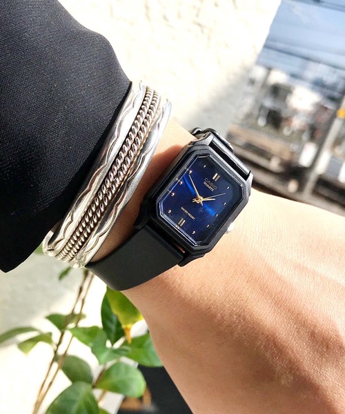 CASIO(カシオ)の「【CASIO(カシオ)】スクエアフェイス ミニ(アナログ腕時計・レディース・シルバー/ゴールド/ブルー/ブラック/ホワイト/ブラック系その他/ブラック系その他2・FREE)」の5枚目の写真