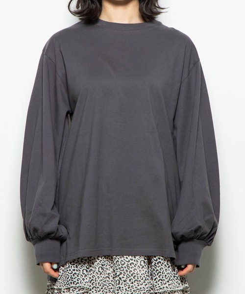 WEGO（ウィゴー）の「WEGO/ボリュームギャザースリーブロンＴ（Tシャツ/カットソー・レディース・オフホワイト/ブルー/ライトパープル/スミクロ/ライトベージュ・FREE）」の6枚目の写真