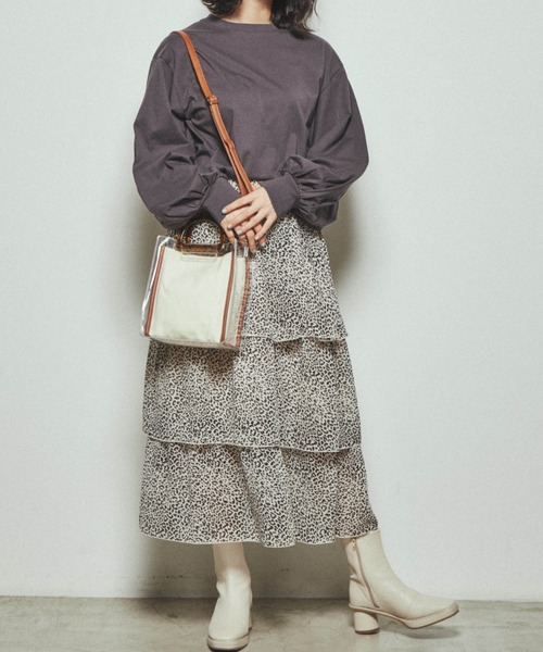 WEGO（ウィゴー）の「WEGO/ボリュームギャザースリーブロンＴ（Tシャツ/カットソー・レディース・オフホワイト/ブルー/ライトパープル/スミクロ/ライトベージュ・FREE）」の14枚目の写真