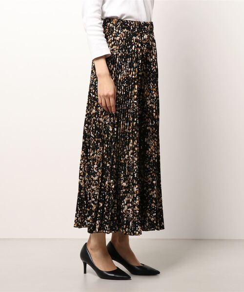 LUGIVA(ルギヴァ)の「柄プリーツガウチョパンツ(その他パンツ・レディース・ブラウン/ベージュ・M)」の6枚目の写真