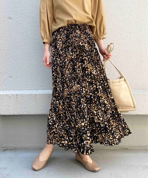 LUGIVA(ルギヴァ)の「柄プリーツガウチョパンツ(その他パンツ・レディース・ブラウン/ベージュ・M)」の15枚目の写真