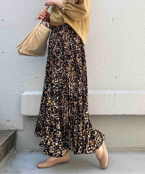 LUGIVA(ルギヴァ)の「柄プリーツガウチョパンツ(その他パンツ・レディース・ブラウン/ベージュ・M)」の16枚目の写真