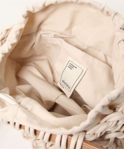 ALIENINA(アリエニーナ)の「【ALIENINA/アリエニーナ 】 IRIS ハンドバッグ(ハンドバッグ・レディース・ホワイト・FREE)」の6枚目の写真