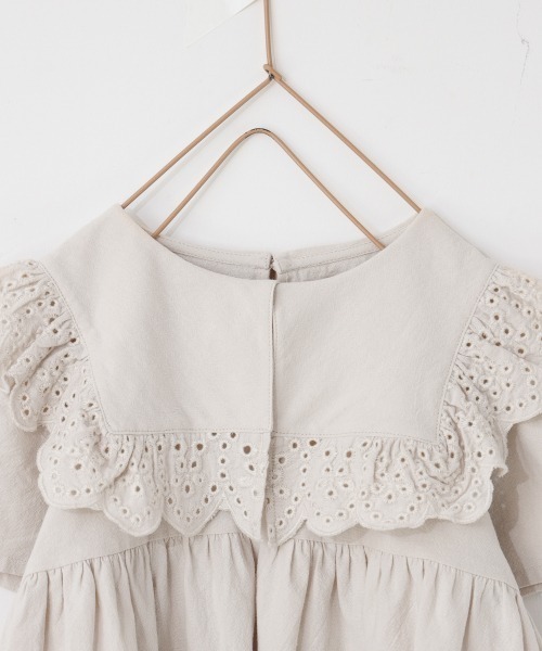 LOWRYS FARM（ローリーズファーム）の「コットンレースカラーブラウス　942851（シャツ/ブラウス・キッズ・ブラック/オフホワイト/オレンジ・130/120/110）」の15枚目の写真