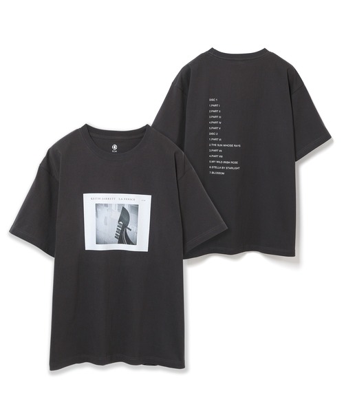ADAM ET ROPE'(アダムエロペ)の「【ECM×10C】Keith Jarrett La Fenice(Tシャツ/カットソー・メンズ・ブラック/ホワイト・L/M/XL)」の2枚目の写真