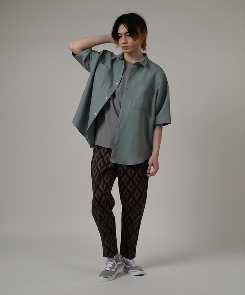 SlashDate(スラッシュデイト)の「リネンタッチオーバーサイズ半袖シャツ(シャツ/ブラウス・メンズ・ブルーグリーン/オリーブ/ブラック系その他/ブラック/アイボリー/ベージュ・M/L/XL)」の17枚目の写真