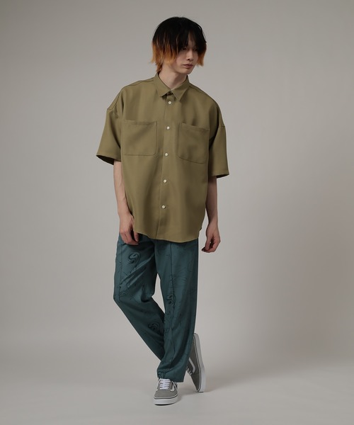 SlashDate(スラッシュデイト)の「リネンタッチオーバーサイズ半袖シャツ(シャツ/ブラウス・メンズ・ブルーグリーン/オリーブ/ブラック系その他/ブラック/アイボリー/ベージュ・M/L/XL)」の14枚目の写真