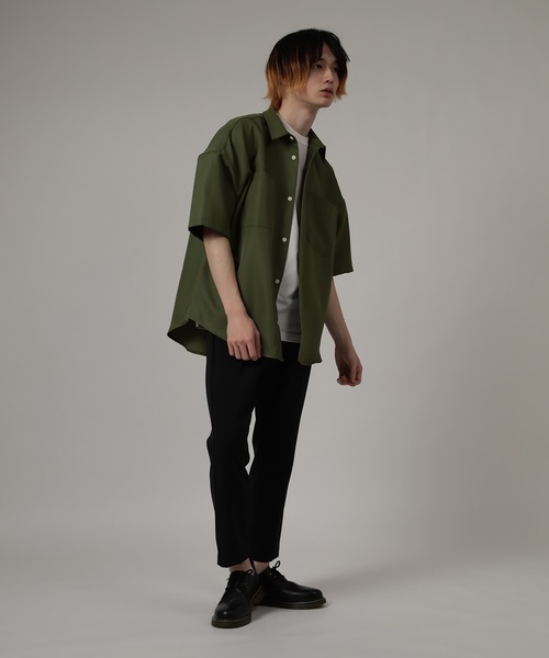 SlashDate(スラッシュデイト)の「リネンタッチオーバーサイズ半袖シャツ(シャツ/ブラウス・メンズ・ブルーグリーン/オリーブ/ブラック系その他/ブラック/アイボリー/ベージュ・M/L/XL)」の15枚目の写真