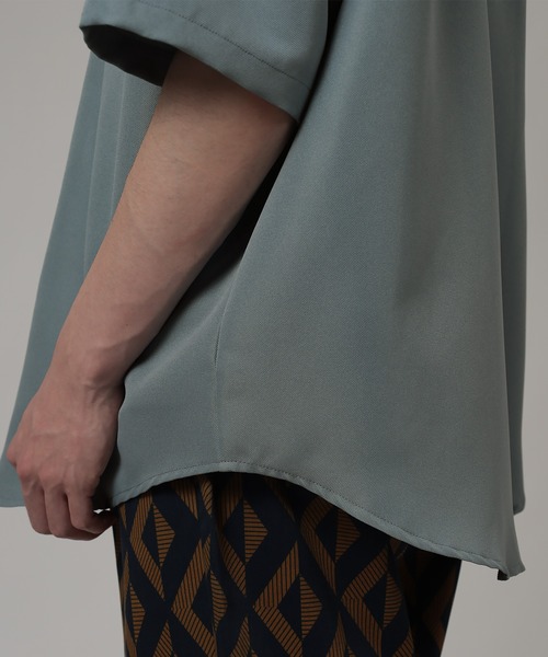 SlashDate(スラッシュデイト)の「リネンタッチオーバーサイズ半袖シャツ(シャツ/ブラウス・メンズ・ブルーグリーン/オリーブ/ブラック系その他/ブラック/アイボリー/ベージュ・M/L/XL)」の21枚目の写真