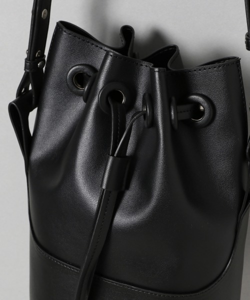 JEANASIS（ジーナシス）の「フェイクレザーバケットバッグ/948304（ショルダーバッグ・レディース・グリーン/ブラック/ブラウン/ホワイト・FREE）」の14枚目の写真