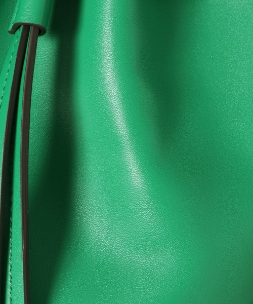 JEANASIS（ジーナシス）の「フェイクレザーバケットバッグ/948304（ショルダーバッグ・レディース・グリーン/ブラック/ブラウン/ホワイト・FREE）」の9枚目の写真
