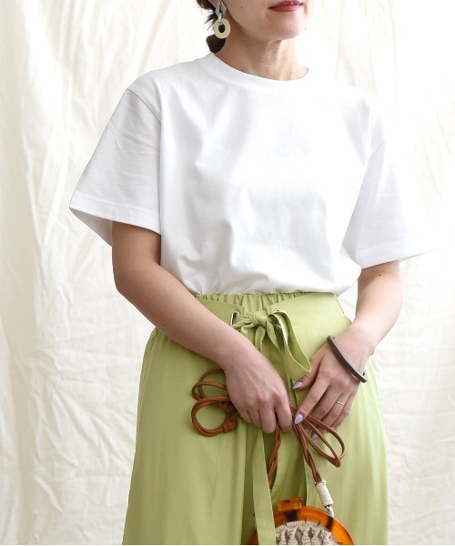 LHELBIE(レルビエ)の「転写プリント Tシャツ(Tシャツ/カットソー・レディース・ベージュ/オフホワイト・M)」の5枚目の写真