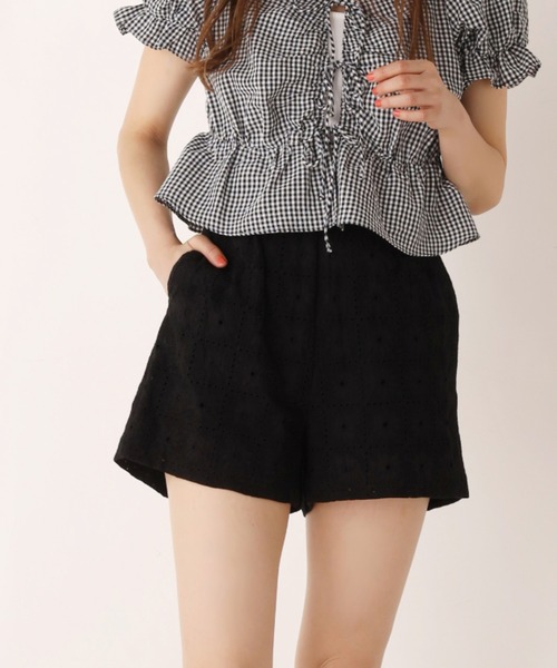 One After Another Nice Claup ワンアフターアナザーナイスクラップ の カットレースショートパンツ その他パンツ Wear