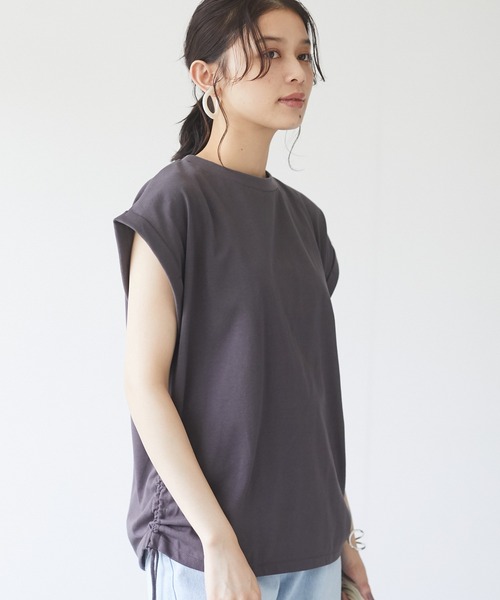 RAY CASSIN FAVORI(レイカズンフェバリ)の「・RAY CASSIN サイドドロストフレンチTシャツ*(Tシャツ/カットソー・レディース・チャコールグレー/オフホワイト/サックスブルー/モカ・FREE)」の1枚目の写真