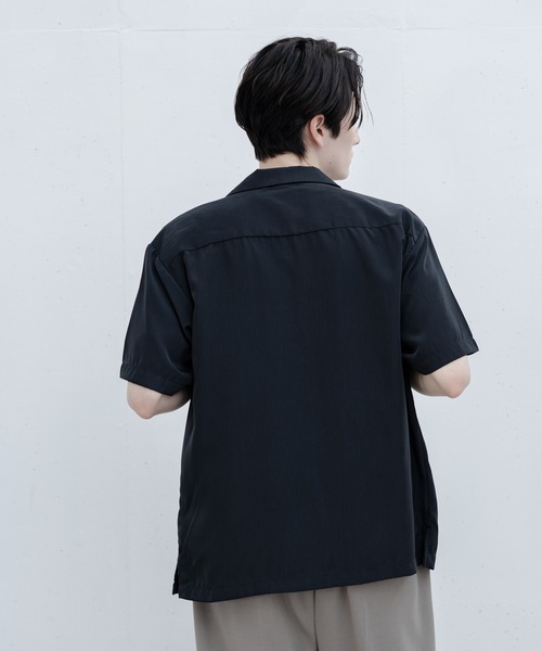 ADPOSION(アドポーション)の「ポリトロリラックスオープンカラーシャツ(シャツ/ブラウス・メンズ・グレー/グリーン/ブラック/ホワイト/ブラウン/ブルー・MEDIUM/LARGE/X-LARGE)」の14枚目の写真