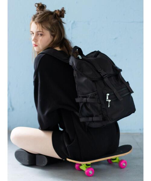 Honey Salon(ハニーサロン)の「メニーポケットベルトリュック(バックパック/リュック・レディース・ブラック/ラベンダー・FREE)」の19枚目の写真