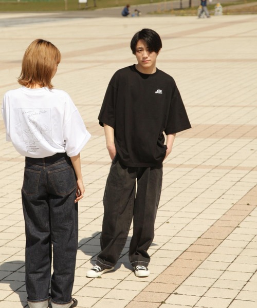 Piko（ピコ）の「【別注】【PIKO】線画 インスタ イージーケア 高密度ビッグシルエットイラストTシャツ（Tシャツ/カットソー・レディース・グリーン/ブルー/ホワイト/ブラック/ネイビー/ベージュ/ピンク・MEDIUM/LARGE）」の16枚目の写真