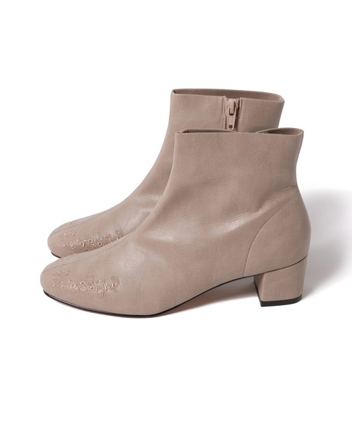 LAYMEE(レイミー)の「Kalmia boots / カルミアブーツ(ブーツ・レディース・ブラック/ベージュ・S/M/L)」の14枚目の写真