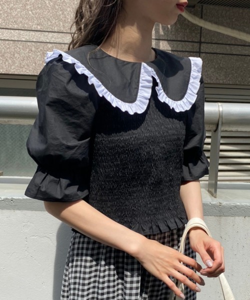 one after another NICE CLAUP(ワンアフターアナザーナイスクラップ)の「【Web限定】丸衿シャーリングブラウス(Tシャツ/カットソー・レディース・ブラック/オフホワイト/ブラック系その他・FREE)」の2枚目の写真
