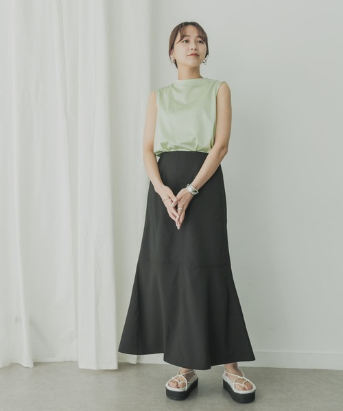 KBF+(ケービーエフプラス)の「KBF+ シャイニーノースリーブ(Tシャツ/カットソー・レディース・オフホワイト/グリーン系その他/チャコールグレー・ONE)」の6枚目の写真