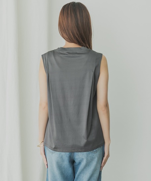 KBF+(ケービーエフプラス)の「KBF+ シャイニーノースリーブ(Tシャツ/カットソー・レディース・オフホワイト/グリーン系その他/チャコールグレー・ONE)」の14枚目の写真