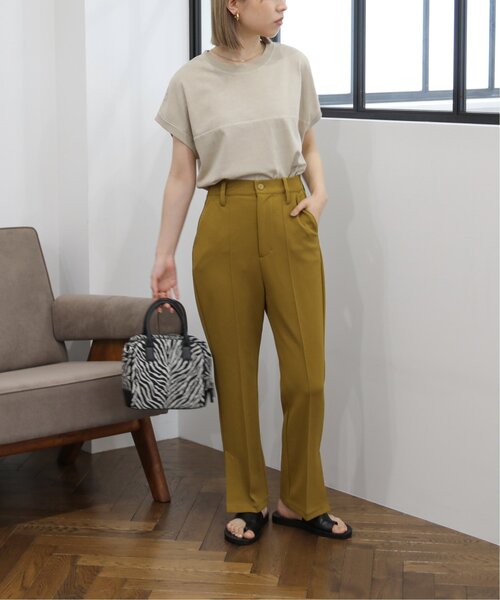 RAY CASSIN（レイカズン）の「フレンチスリーブピグメント切替Tシャツ（Tシャツ/カットソー・レディース・ブラック/ベージュ/パープル/オフホワイト/ブルー・FREE）」の8枚目の写真