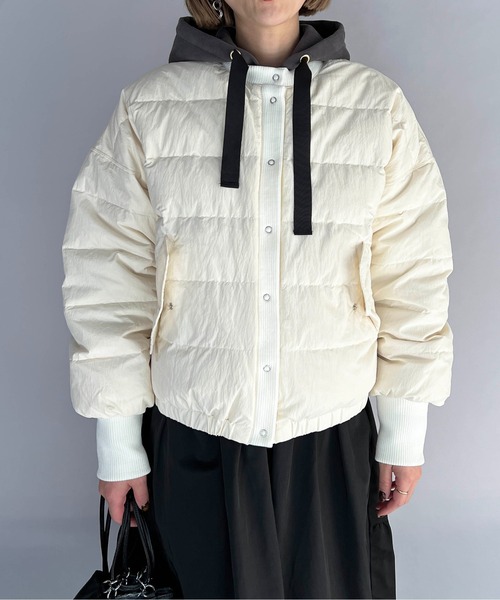 audrey and john wad（オードリーアンドジョンワッド）の「リブ付きショートダウンジャケット（ダウンジャケット/コート・レディース・ホワイト/ブラック/ブルーグレー・M）」の13枚目の写真