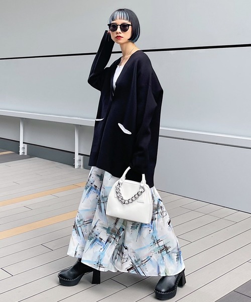 PAGEBOY（ページボーイ）の「WフェイスVネックBIGカーディガン（ニット/セーター・レディース・オフホワイト/ブラック/ブラウン系その他/グレイッシュベージュ・FREE）」の13枚目の写真