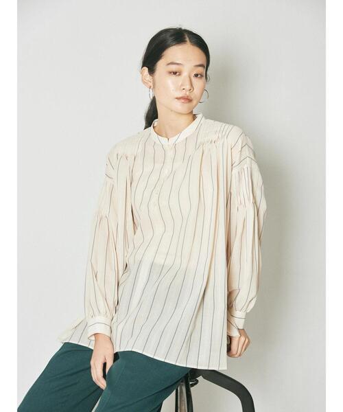 GARAGE OF GOOD CLOTHING(ガレージオブグッドクロージング)の「ピンタックドビーストライプブラウス*(シャツ/ブラウス・レディース・アイボリー/グリーン・FREE)」の3枚目の写真