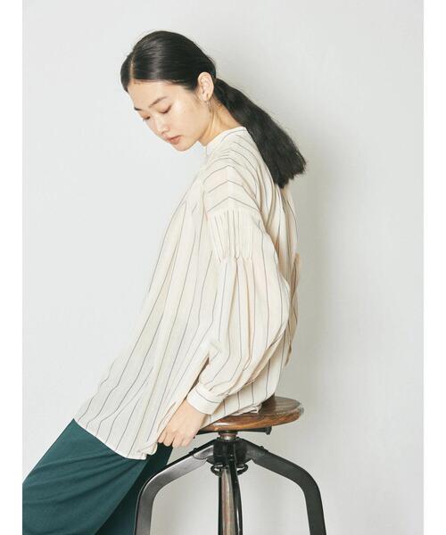 GARAGE OF GOOD CLOTHING(ガレージオブグッドクロージング)の「ピンタックドビーストライプブラウス*(シャツ/ブラウス・レディース・アイボリー/グリーン・FREE)」の6枚目の写真