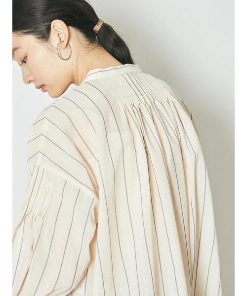 GARAGE OF GOOD CLOTHING(ガレージオブグッドクロージング)の「ピンタックドビーストライプブラウス*(シャツ/ブラウス・レディース・アイボリー/グリーン・FREE)」の9枚目の写真