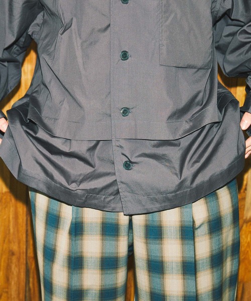 MAISON SPECIAL（メゾンスペシャル）の「《ユニセックスアイテム》プライムオーバーレイヤリングシャツ 【MAISON SPECIAL/メゾンスペシャル】（シャツ/ブラウス・メンズ・オフホワイト/ブラック/チャコールグレー・1/2）」の13枚目の写真