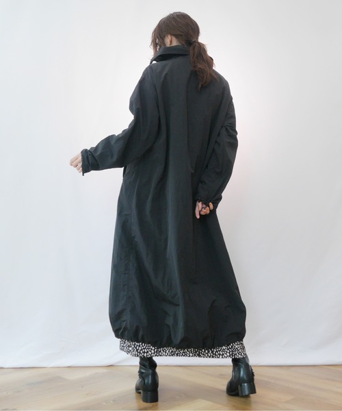 AZUL ENCANTO（アズールエンカント）の「スタンドカラーナイロンワンピース（ワンピース・レディース・ブラック/オリーブ/アイボリー・FREE）」の13枚目の写真