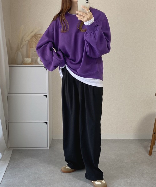 Diosfront（ディオスフロント）の「レイヤード風ワンポイント刺繍裏起毛トレーナー（スウェット・レディース・パープル/グレー/ピンク/オレンジ/ブルー/アイボリー/ベージュ/ブラック・FREE）」の21枚目の写真