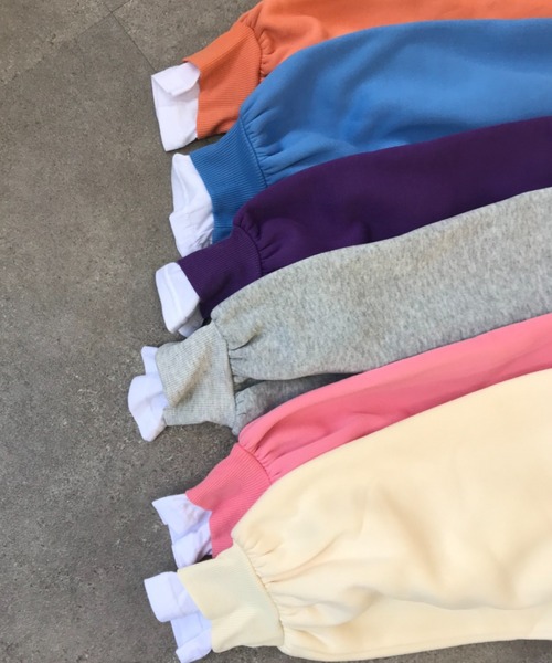 Diosfront（ディオスフロント）の「レイヤード風ワンポイント刺繍裏起毛トレーナー（スウェット・レディース・パープル/グレー/ピンク/オレンジ/ブルー/アイボリー/ベージュ/ブラック・FREE）」の9枚目の写真