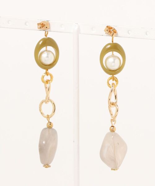 tone(トーン)の「【Astyle】ピスタチオ×グレー×チェーンピアス(MA)(ピアス(両耳用)・レディース・ゴールド・FREE)」の2枚目の写真