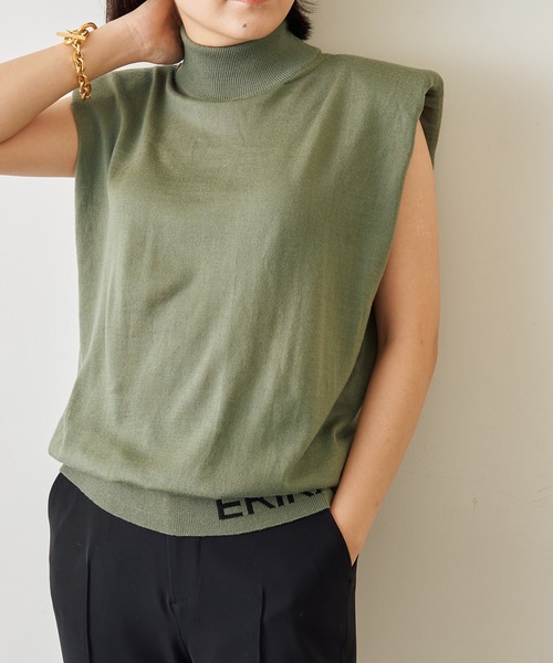 ERIKA CAVALLINI（エリカカヴァリー二）の「【ERIKA CAVALLINI】ショルダーパッドニット（ニット/セーター・レディース・カーキ・SMALL）」の5枚目の写真