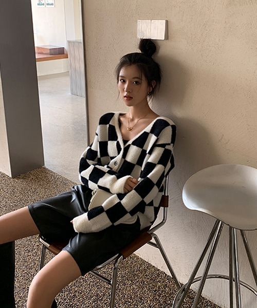 Fano Studios(ファノ ストゥディオズ)の「【Fano Studios】V-neck checkerboard pattern knitted cardigan FQ21S091(カーディガン/ボレロ・レディース・ブラック・S/M/L)」の6枚目の写真
